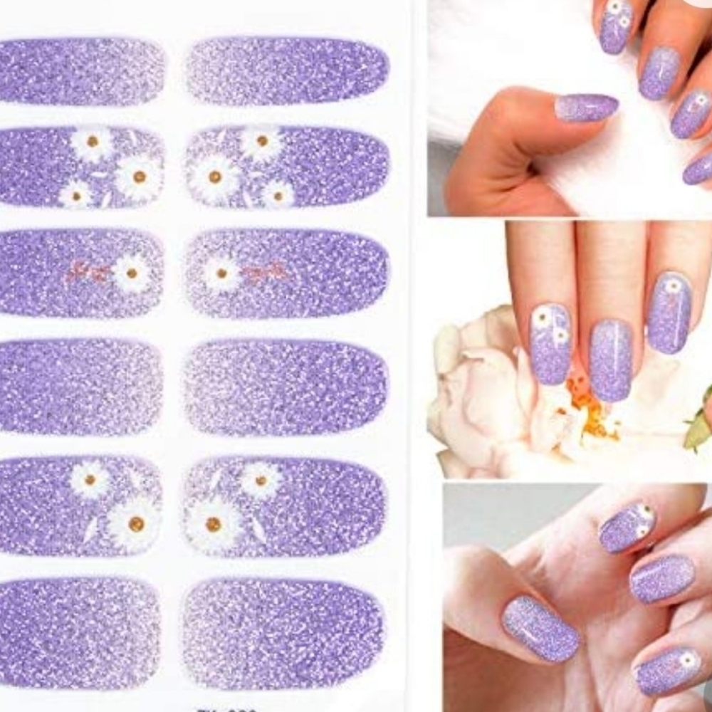 4 different setsSparkle flowers nail polish strips